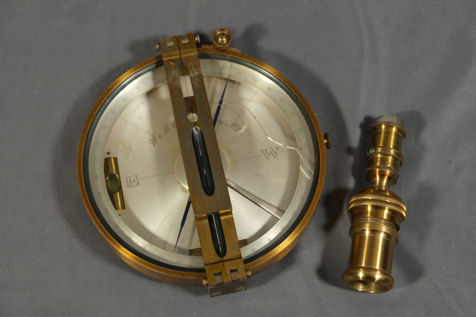 W & LE Gurley Brass Surveyors Staff Compass with Wood Case (Crack Glass)