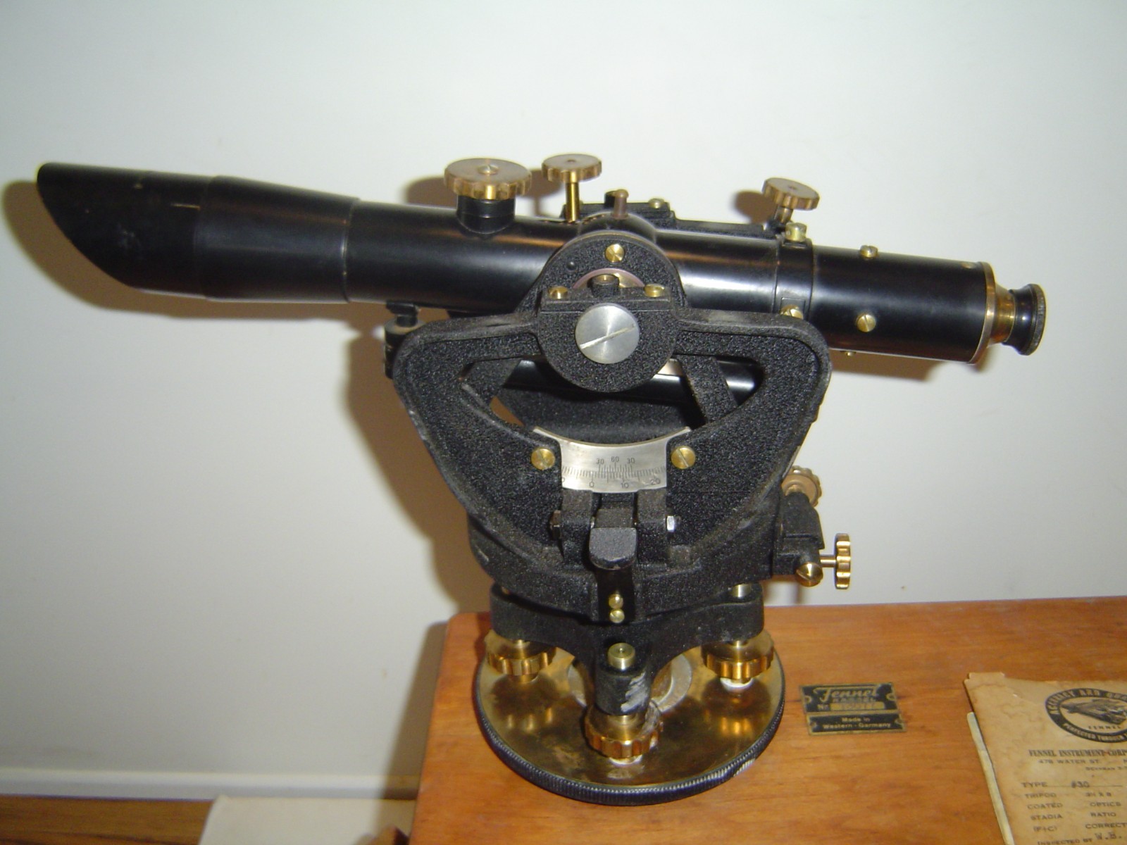 FENNEL- KASSEL Surveyor Level Transit No. 73077 W. Germany BRASS ACCENTS
