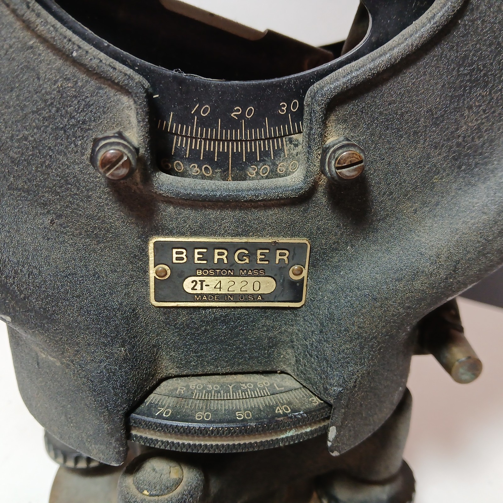 Vintage Berger Engineering Instruments Surveying Transit 2T-4220
