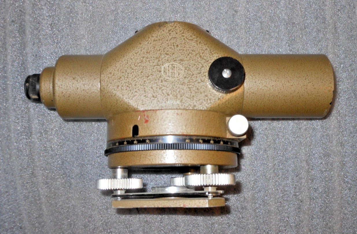 Vintage THS Auto Surveyor Transit Level Model #57-7805 made in Japan