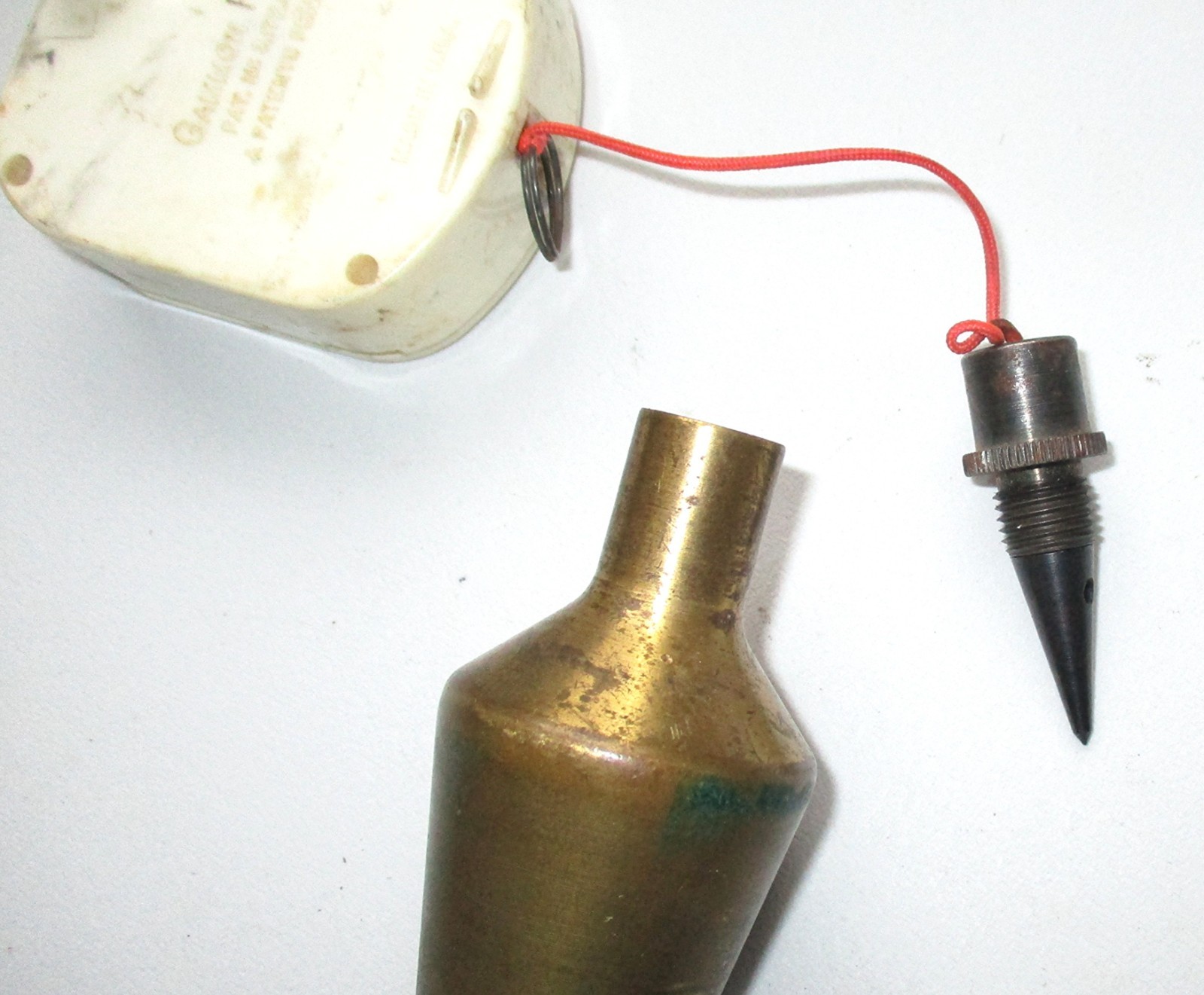 6”-16 oz Brass Plumb Bob w/80” Gammon Reel, Leather Holster Pouch & 2 Extra Tips