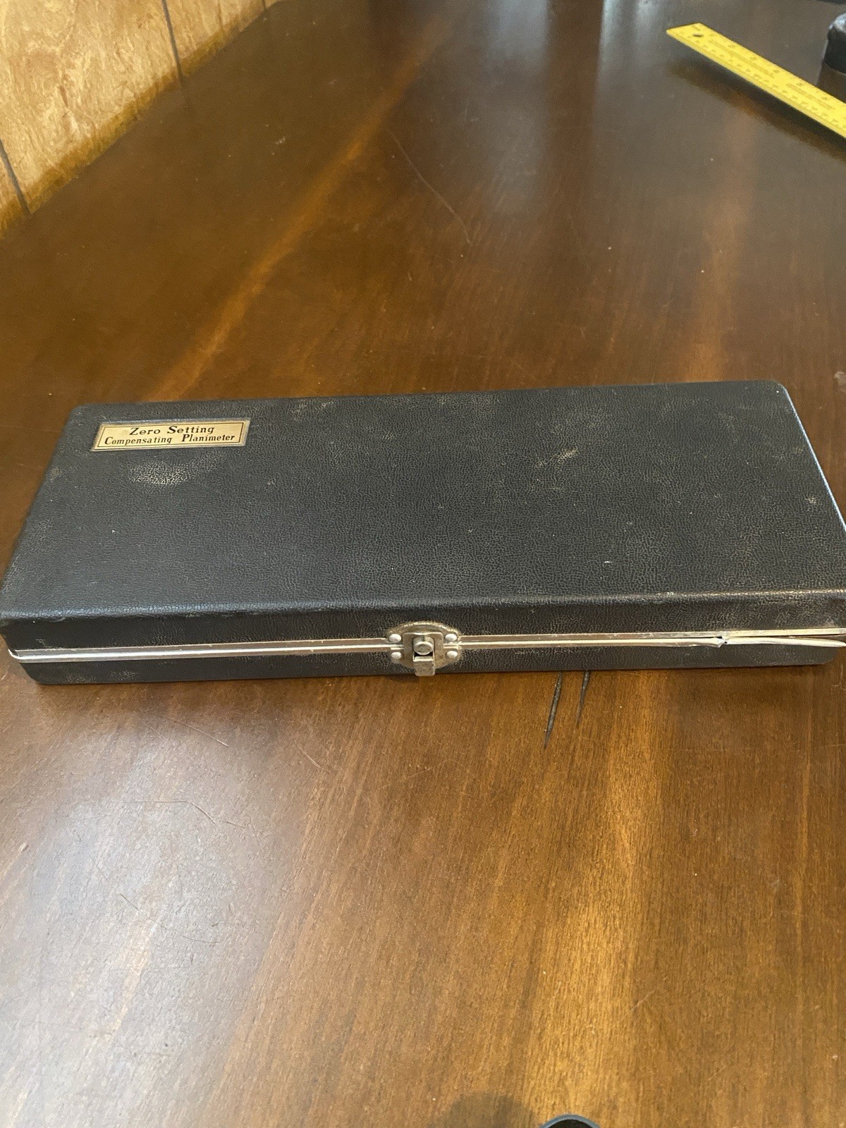 Koizumi planimeter with optical tracer zero setting polar compensation No. 36426