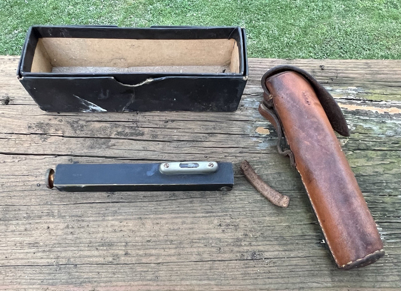 Vintage D.W. CO Surveying Topographic Hand Sight Level Surveying w/case & box