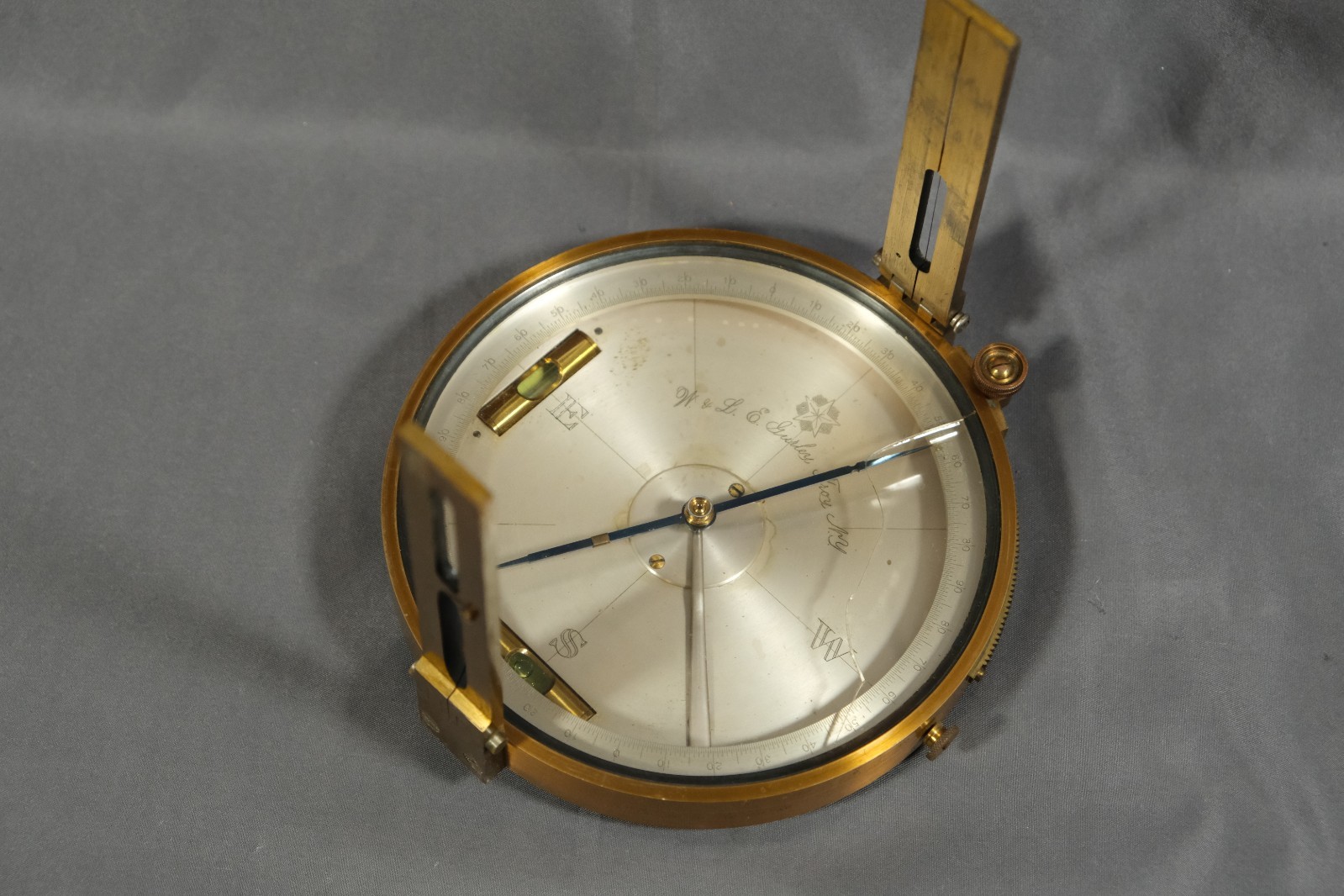 W & LE Gurley Brass Surveyors Staff Compass with Wood Case (Crack Glass)