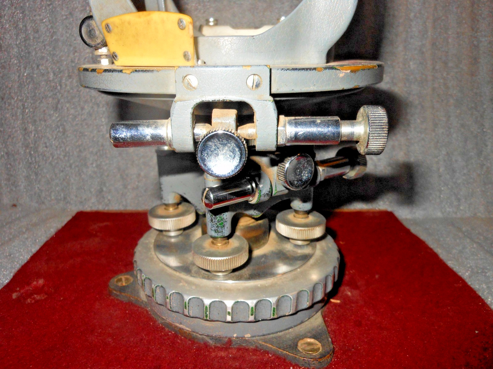 Vintage Eagle Model 10 Surveyor Transit Level w/Oak Carry Case made in Japan