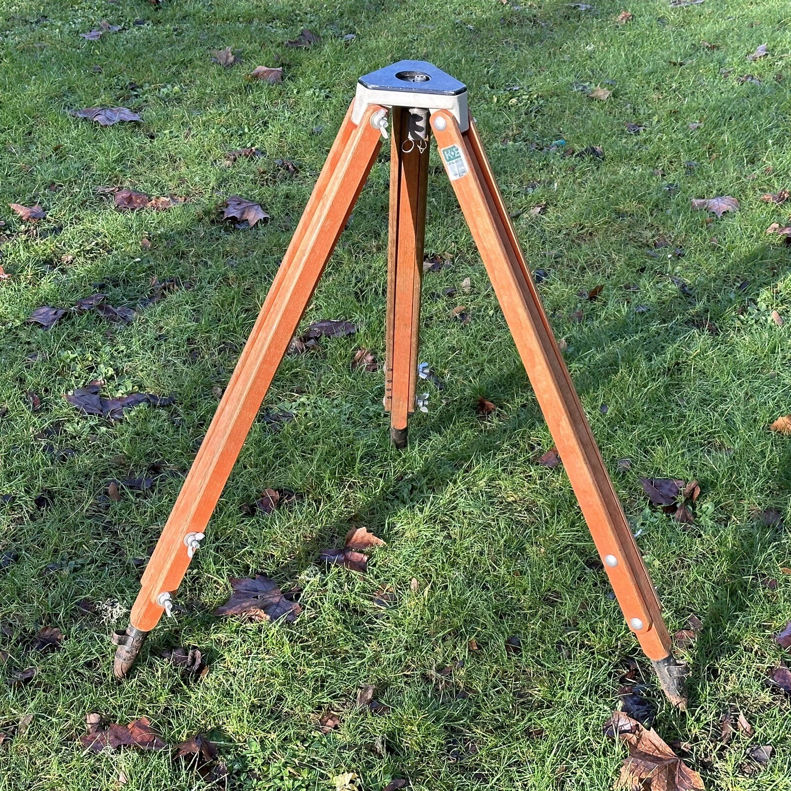 Keuffel & Esser Surveyors Tripod #780016 – America’s First Drafting Supplies Co.