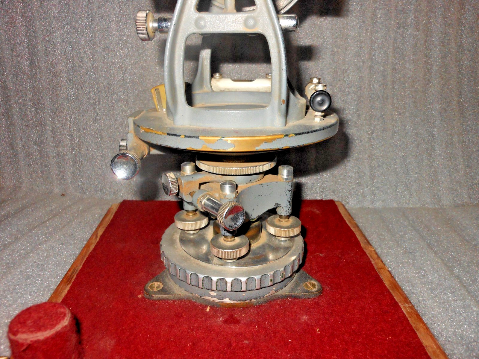 Vintage Eagle Model 10 Surveyor Transit Level w/Oak Carry Case made in Japan