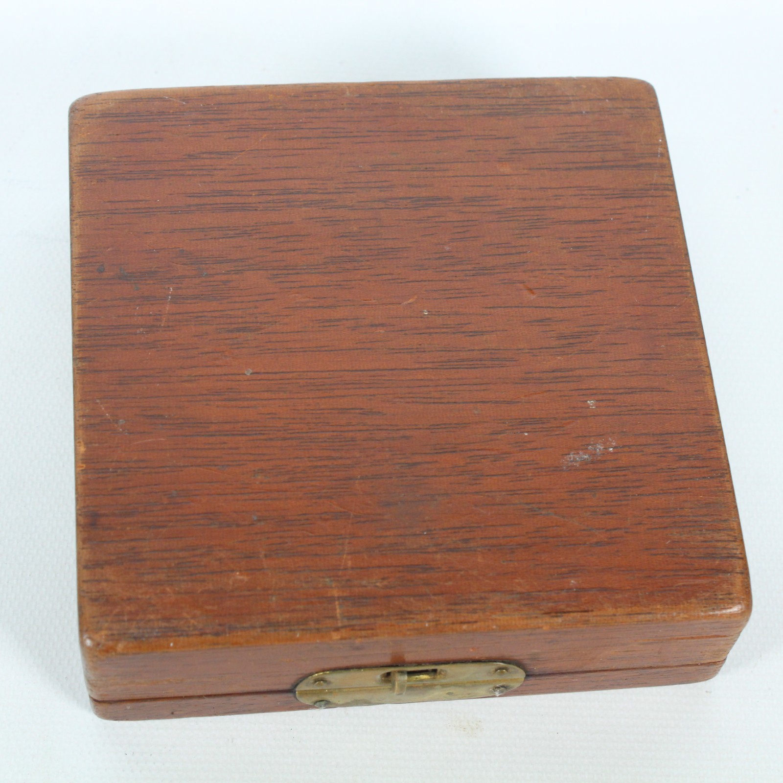 VINTAGE KEUFFEL & ESSER CO COMPASS IN HARDWOOD CASE W/CLASP, 3″ DIA, 3.75″x3.75″