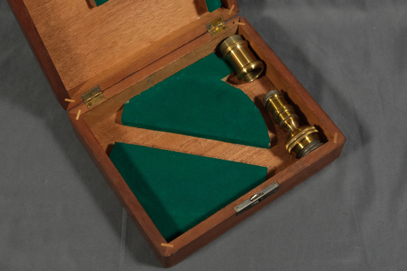 W & LE Gurley Brass Surveyors Staff Compass with Wood Case (Crack Glass)