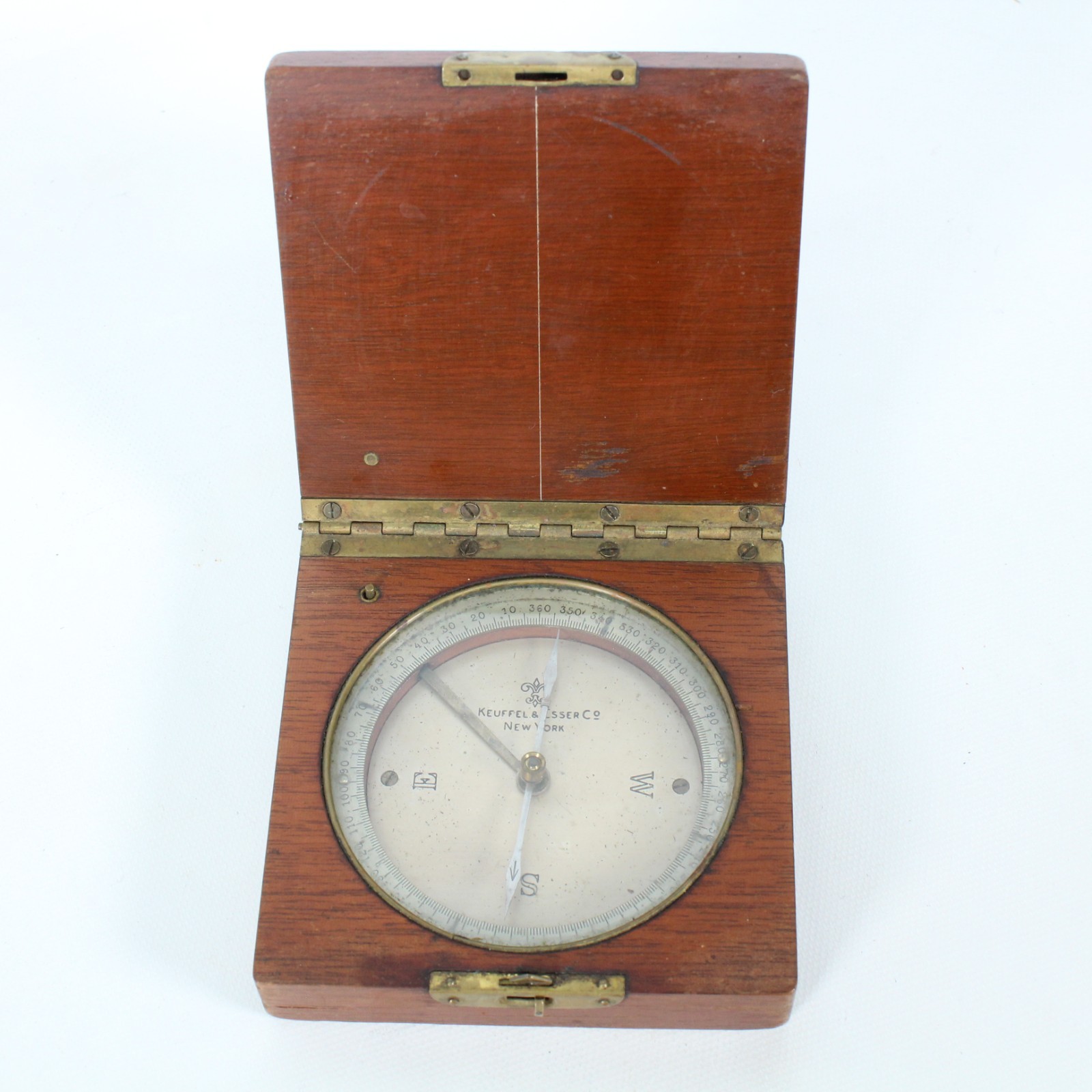 VINTAGE KEUFFEL & ESSER CO COMPASS IN HARDWOOD CASE W/CLASP, 3″ DIA, 3.75″x3.75″