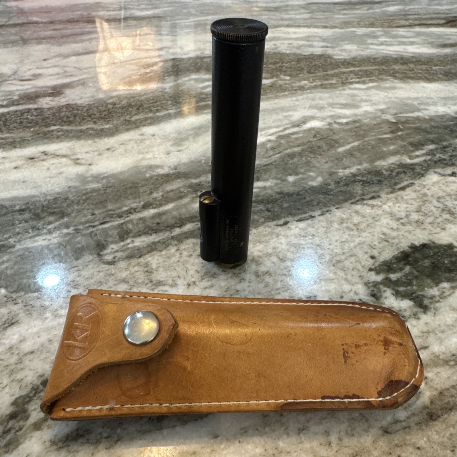 Vintage Kuker Ranken Seattle Hand Sight Level w/Original Case Missing End Cap