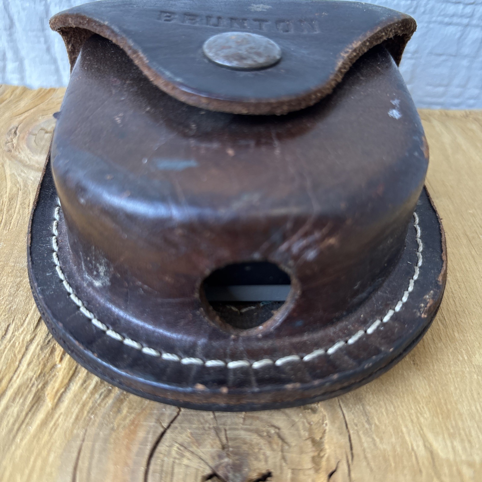 VINTAGE BRUNTON COMPASS POCKET TRANSIT COMPASS W/ ORIGINAL LEATHER CASE